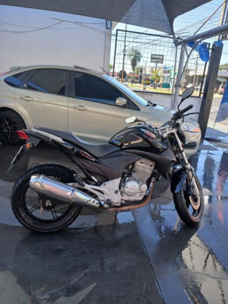 HONDA CB 300 R STD, Foto 3