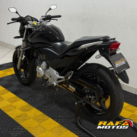 HONDA CB 300 R STD, Foto 6