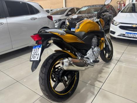 HONDA CB 300 R STD, Foto 3