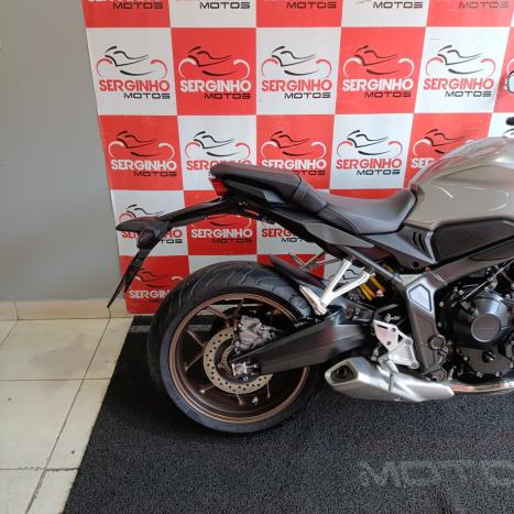 HONDA CB 650 R ABS, Foto 3