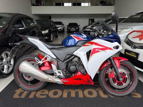 HONDA CBR 250 R, Foto 4