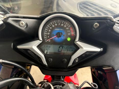 HONDA CBR 250 R, Foto 4