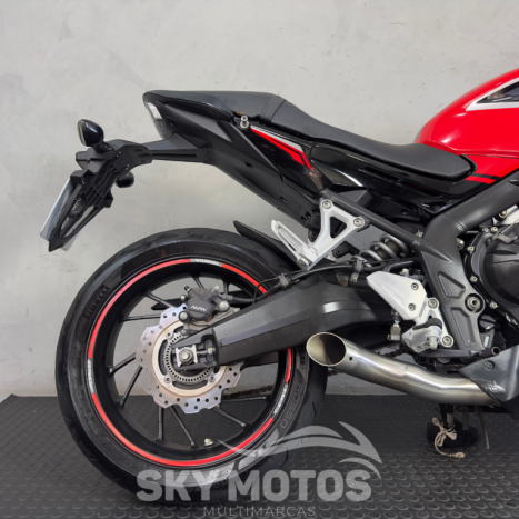 HONDA CBR 650 F , Foto 2
