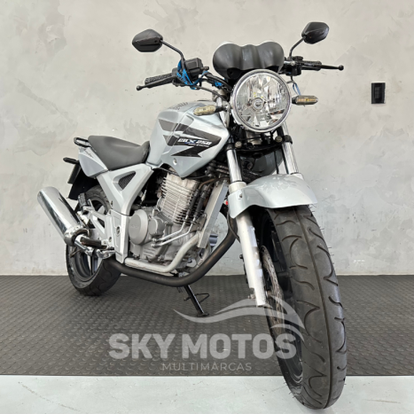 HONDA CBX Twister 250 , Foto 4