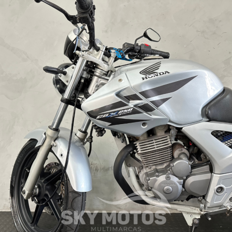 HONDA CBX Twister 250 , Foto 13