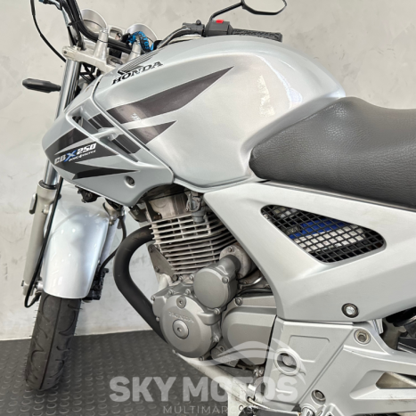 HONDA CBX Twister 250 , Foto 19