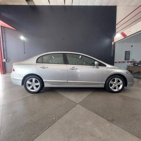 HONDA Civic 1.8 16V 4P FLEX LXS, Foto 2