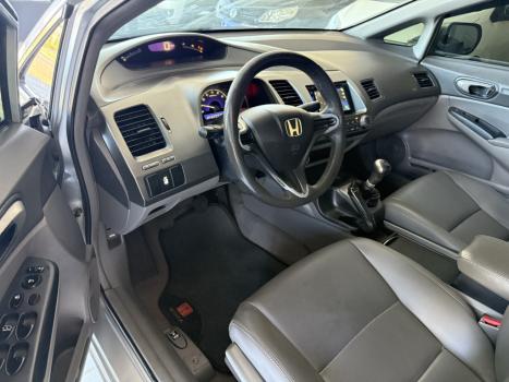 HONDA Civic 1.8 16V 4P FLEX LXS, Foto 2