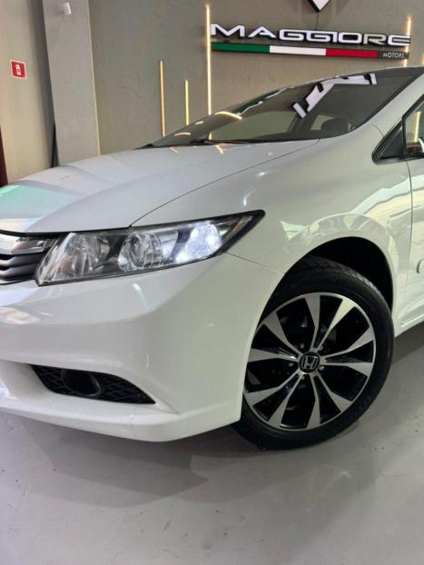 HONDA Civic 1.8 16V 4P FLEX LXS, Foto 2