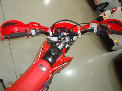 HONDA CRF 230 F, Foto 4