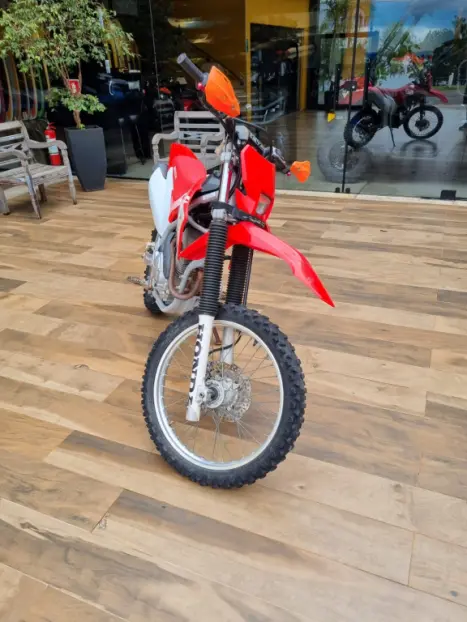 HONDA CRF 230 F, Foto 2