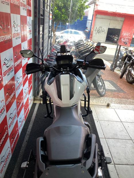 HONDA NC 750 X ABS, Foto 4