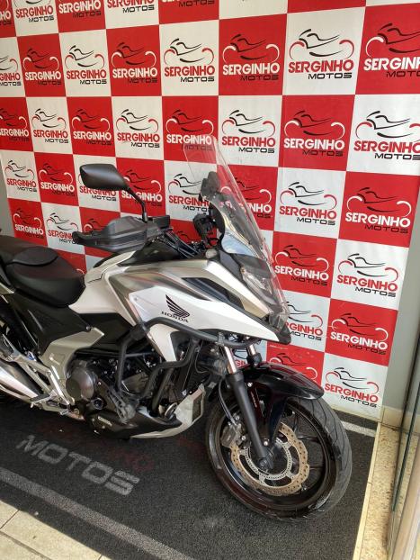 HONDA NC 750 X ABS, Foto 5