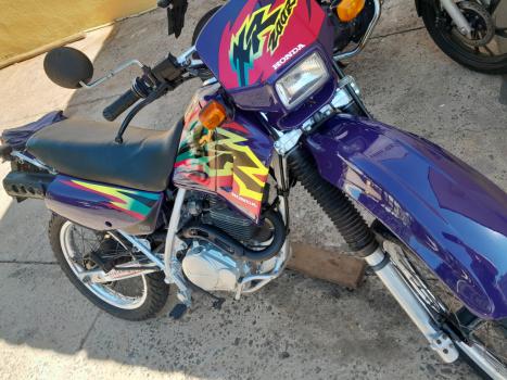 HONDA NX 200 , Foto 2