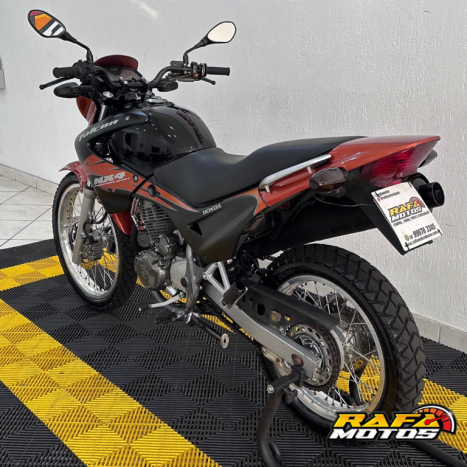 HONDA NX Falcon 400, Foto 6