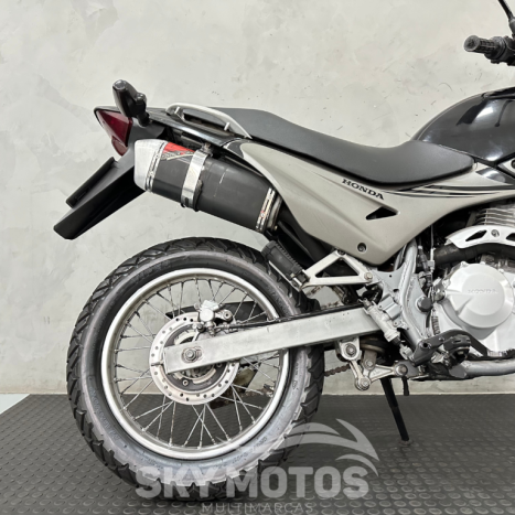 HONDA NX Falcon 400, Foto 2