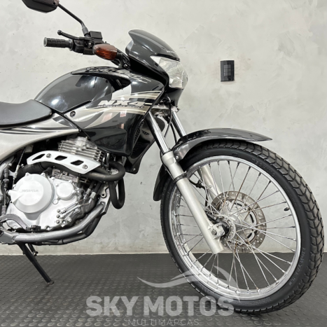 HONDA NX Falcon 400, Foto 3