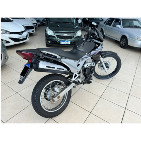 HONDA NX Falcon 400, Foto 3