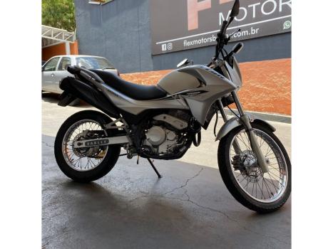 HONDA NX Falcon 400, Foto 3