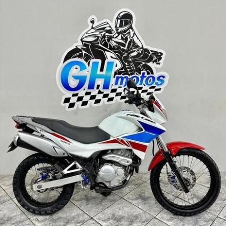 HONDA NX Falcon 400, Foto 1