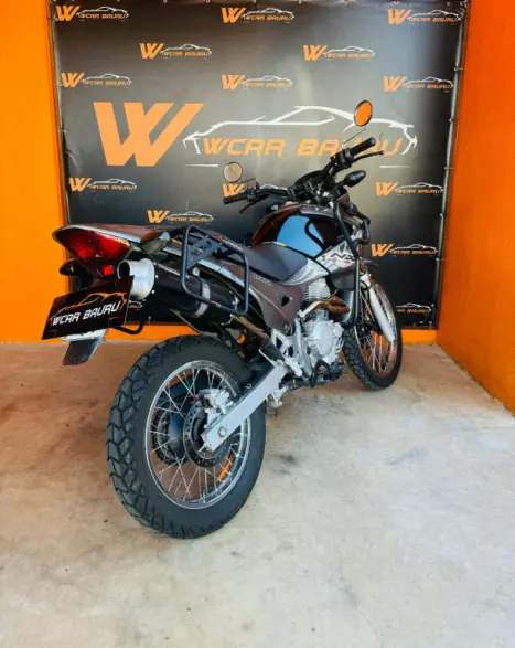 HONDA NX Falcon 400, Foto 3