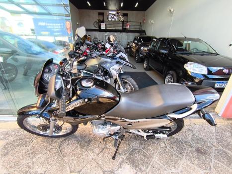 HONDA NX Falcon 400, Foto 4