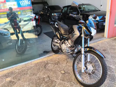 HONDA NX Falcon 400, Foto 6