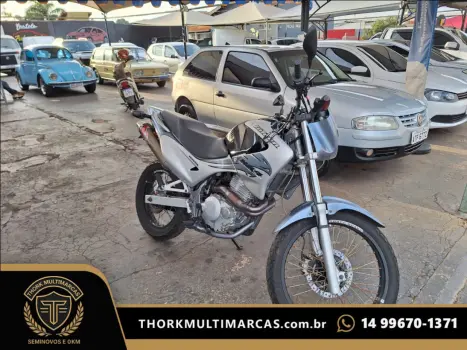 HONDA NX Falcon 400, Foto 1