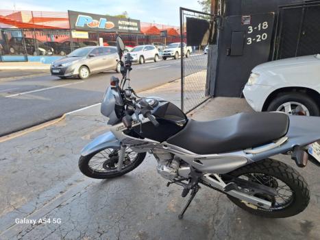 HONDA NX Falcon 400, Foto 3