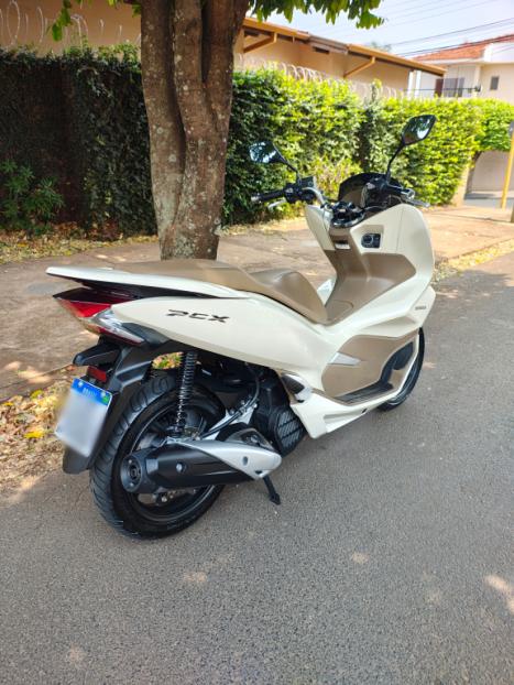 HONDA PCX 150 DLX, Foto 2