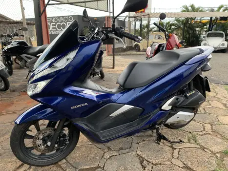 HONDA PCX 150 DLX, Foto 2