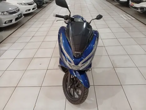 HONDA PCX 150 DLX, Foto 2