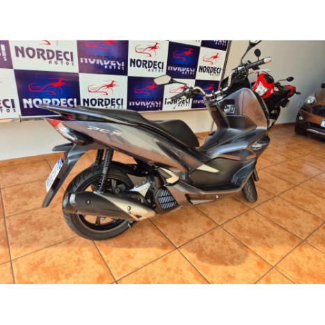 HONDA PCX 150 DLX, Foto 2