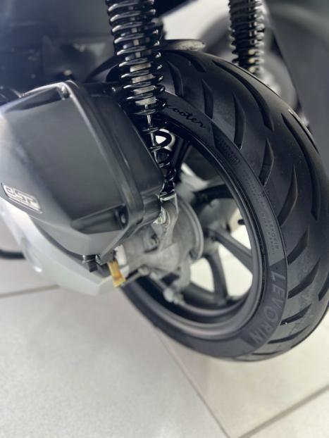 HONDA PCX 150 DLX, Foto 4