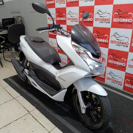 HONDA PCX 150 DLX, Foto 3