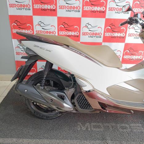 HONDA PCX 150 DLX, Foto 4