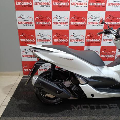 HONDA PCX 160 DLX ABS, Foto 2