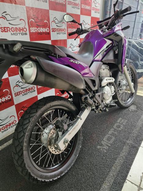 HONDA XRE 300 ABS, Foto 4