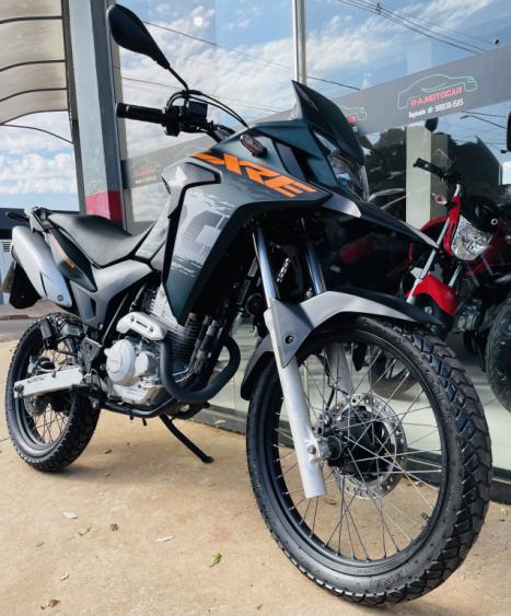 HONDA XRE 300 ABS, Foto 3