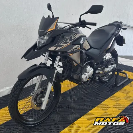 HONDA XRE 300 ADVENTURE, Foto 3