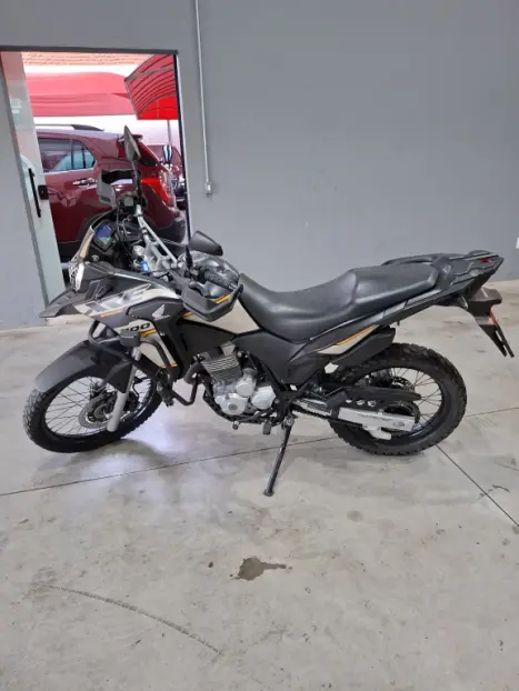 HONDA XRE 300 ADVENTURE, Foto 11