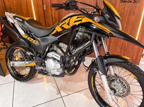 HONDA XRE 300 ADVENTURE, Foto 3
