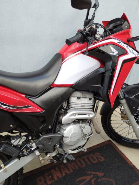 HONDA XRE 300 FLEX, Foto 2