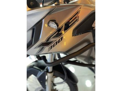HONDA XRE 300 FLEX, Foto 3