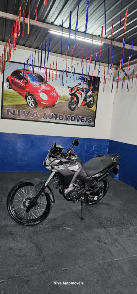 HONDA XRE 300 Sahara , Foto 4