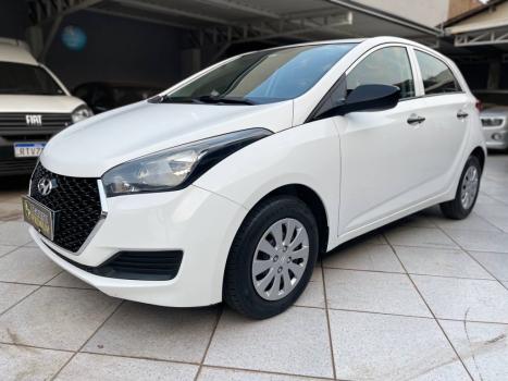 HYUNDAI HB 20 Hatch 1.0 12V 4P FLEX UNIQUE, Foto 4