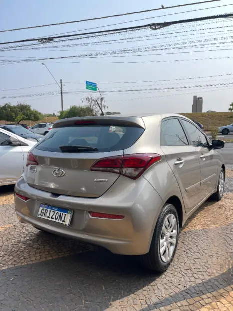 HYUNDAI HB 20 Hatch 1.6 16V 4P COMFORT FLEX AUTOMTICO, Foto 4