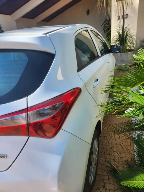 HYUNDAI HB 20 Hatch 1.0 12V 4P FLEX COMFORT PLUS, Foto 4