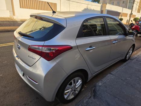 HYUNDAI HB 20 Hatch 1.6 16V 4P FLEX PREMIUM, Foto 5
