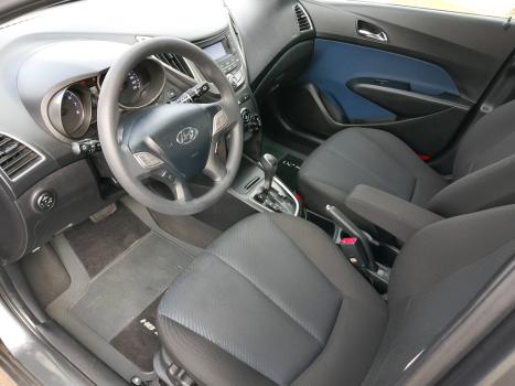 HYUNDAI HB 20 Hatch 1.6 16V 4P FLEX COMFORT PLUS AUTOMTICO, Foto 13
